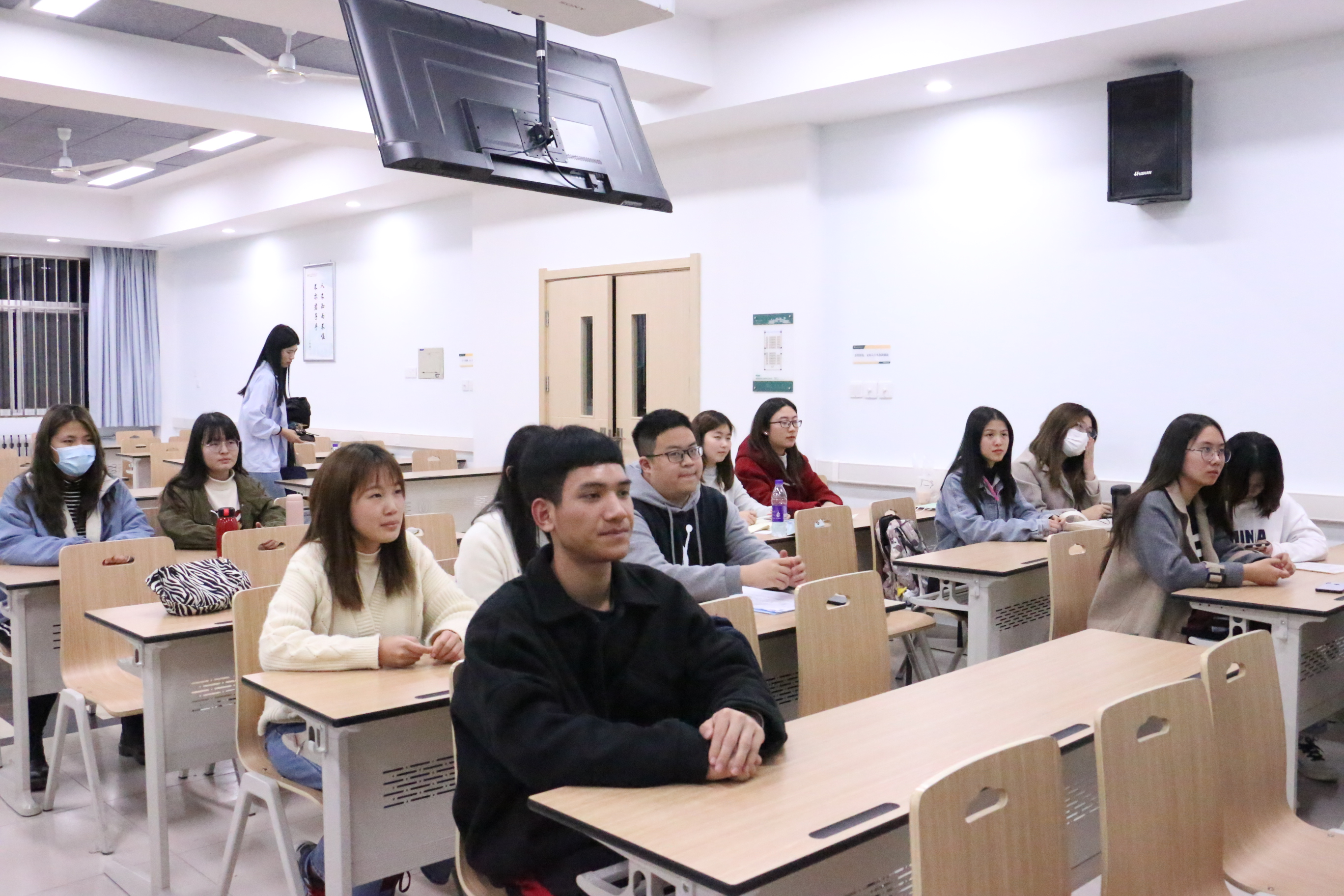 057f0f3e866e4d27b4c16c837341da97.jpg 057f0f3e866e4d27b4c16c837341da97.jpg