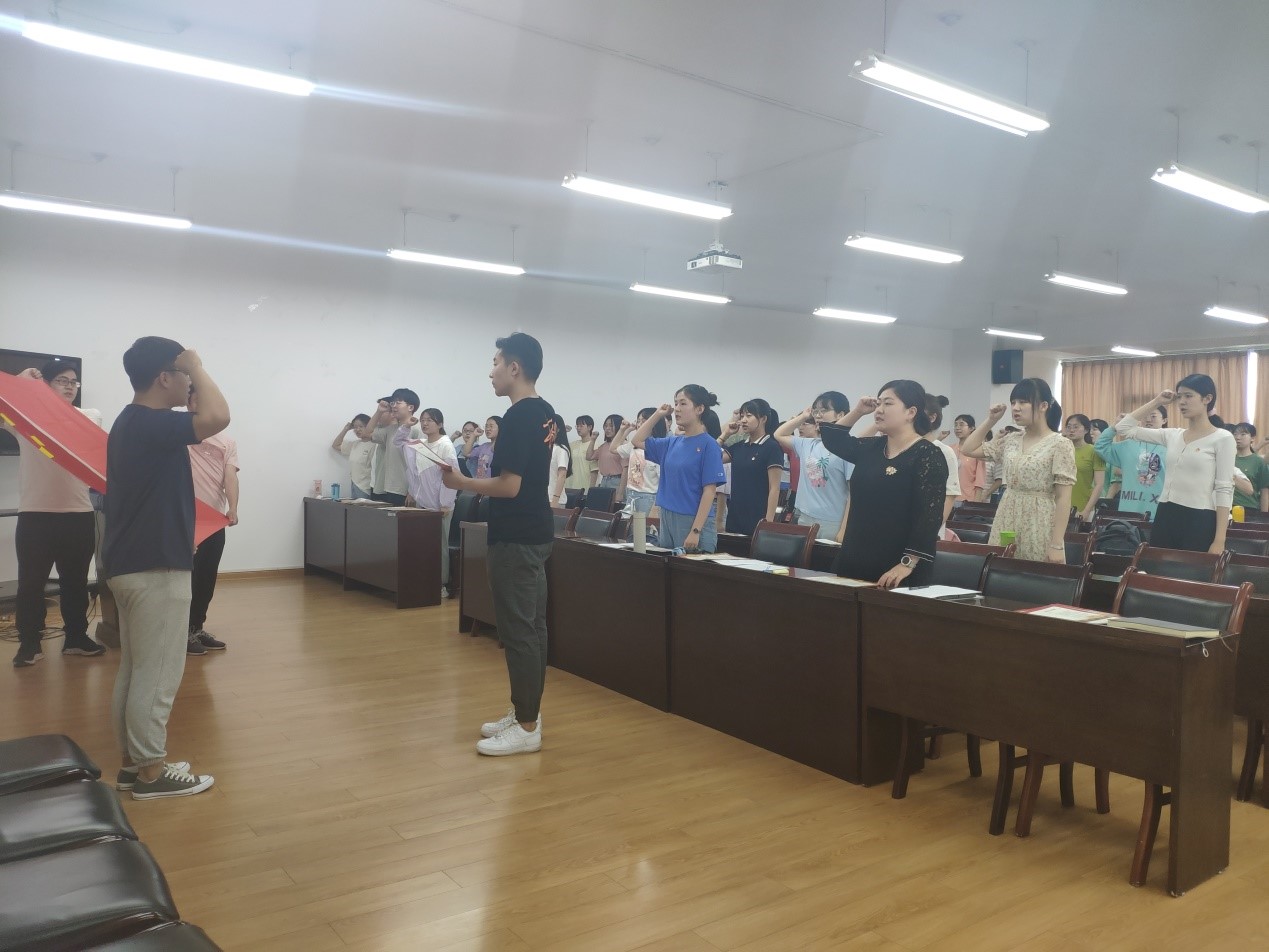 f9808b07bb3c412298122606c039b181.jpg f9808b07bb3c412298122606c039b181.jpg