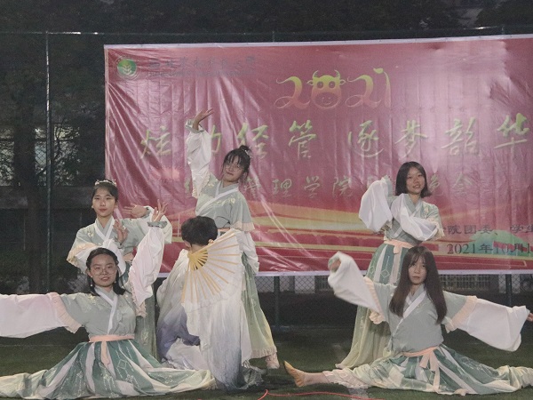 b1aff9700e2c480f985eef4244942634.jpg IMG_1594.JPG