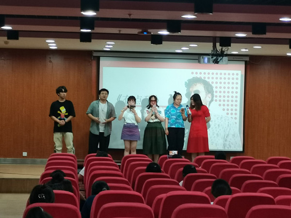 167eaf90597b4363aec807f51ea63f10.jpg 歌手合唱_副本.jpg